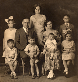 Catherine Tiernan Bopp with husband Valentine and their seven children in 1932